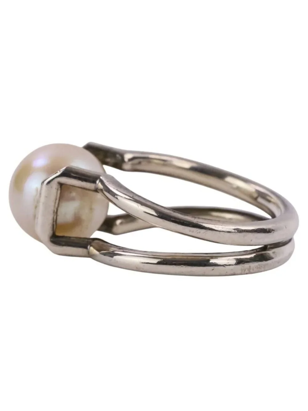 Tiffany & Co HardWear Fresh Water Pearl Ring Silver